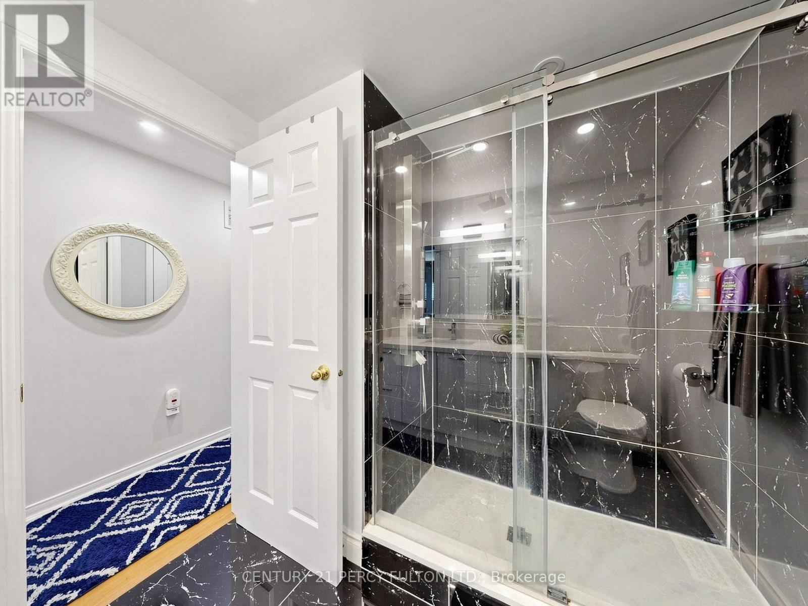 Second Bathroom - 2052 Blue Ridge Crescent, Pickering, ON - Indoor Photo Showing Bathroom