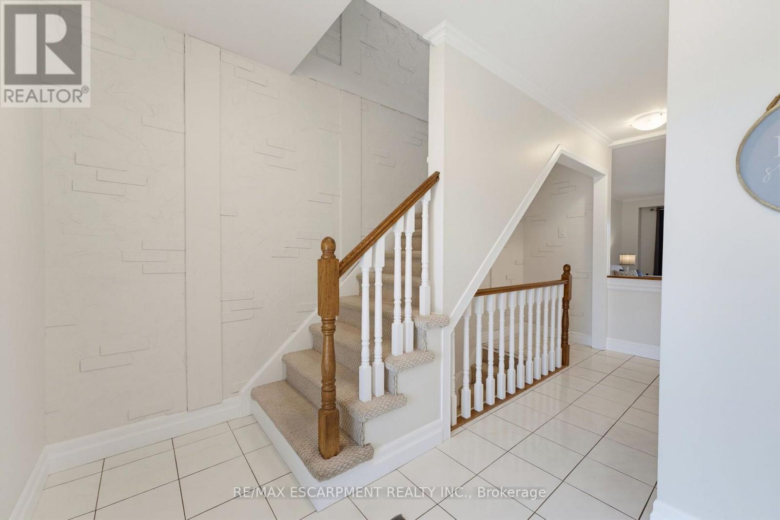 620 Forestwood Crescent, Burlington, ON - Indoor Photo Showing Other Room