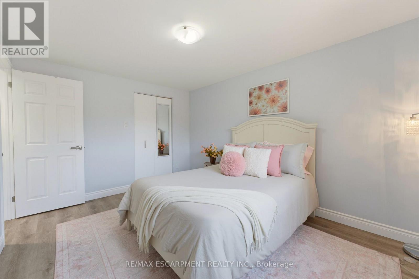 620 Forestwood Crescent, Burlington, ON - Indoor Photo Showing Bedroom