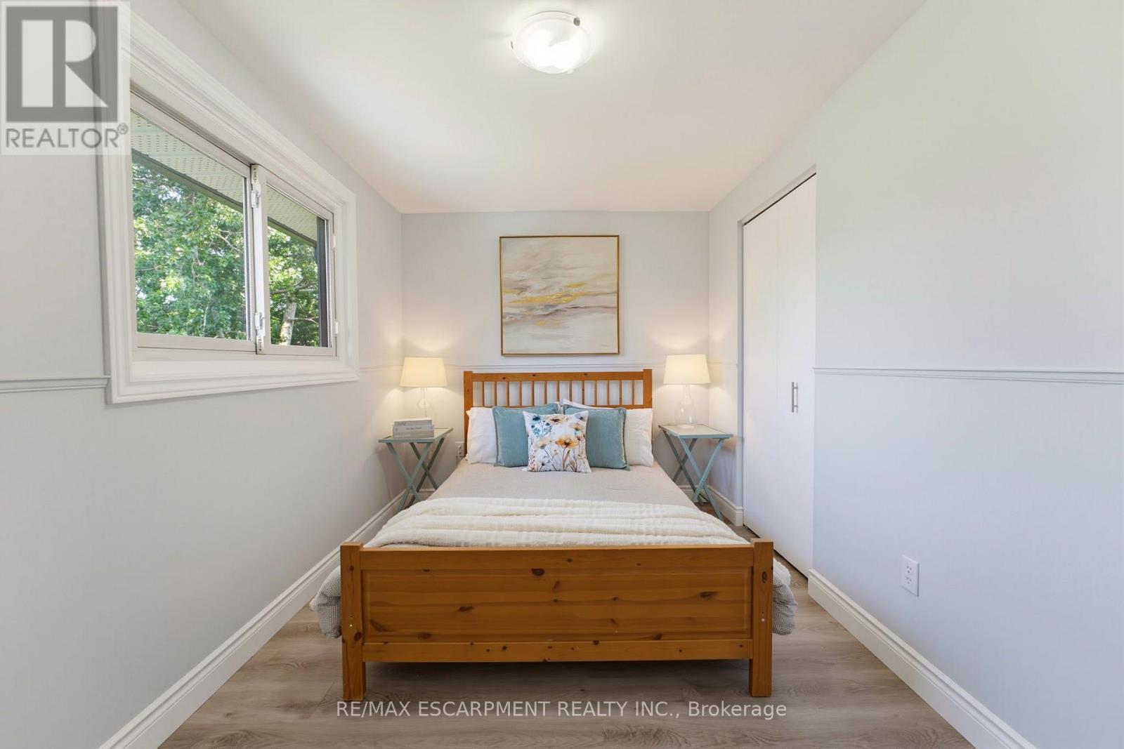620 Forestwood Crescent, Burlington, ON - Indoor Photo Showing Bedroom