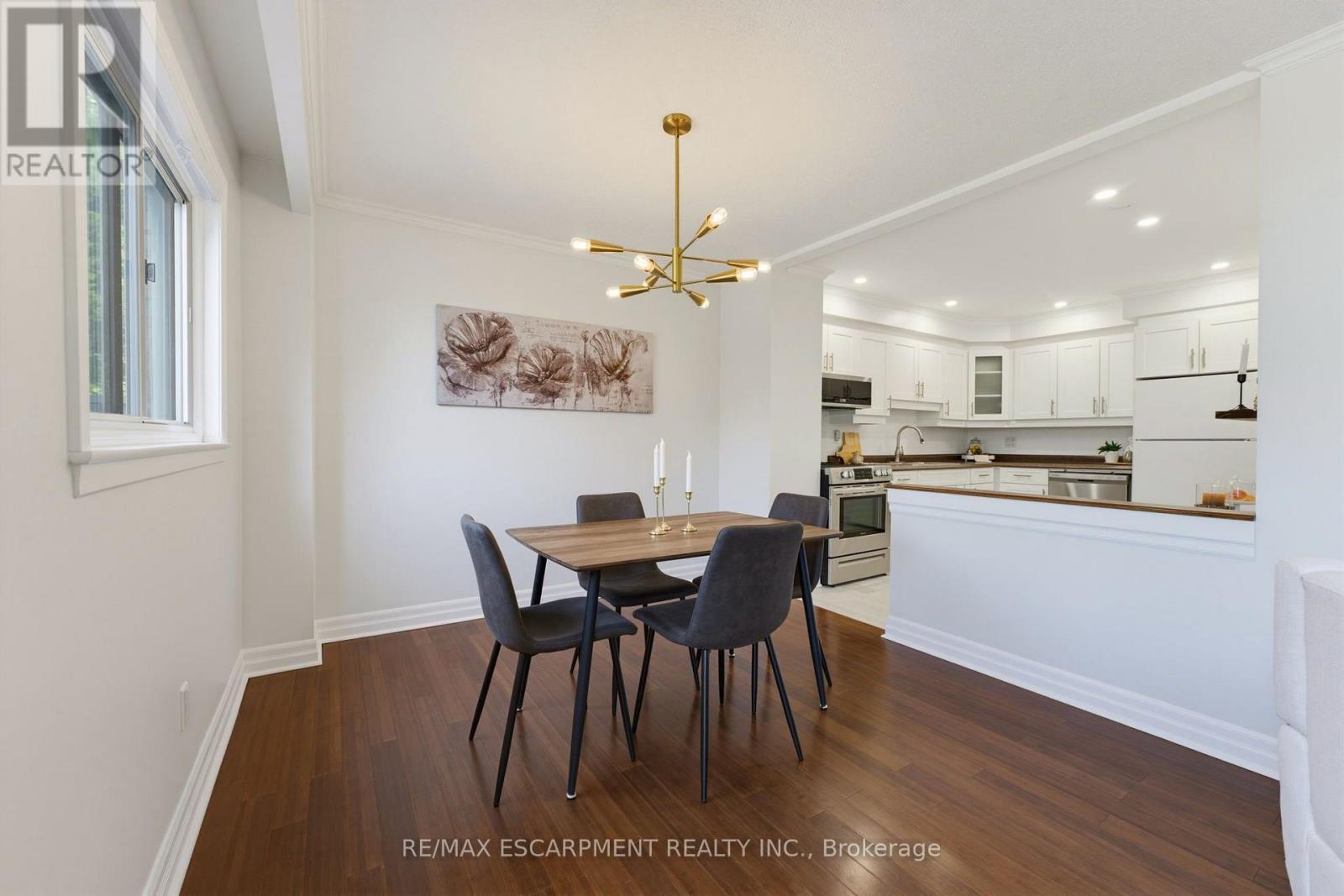 620 Forestwood Crescent, Burlington, ON - Indoor Photo Showing Dining Room