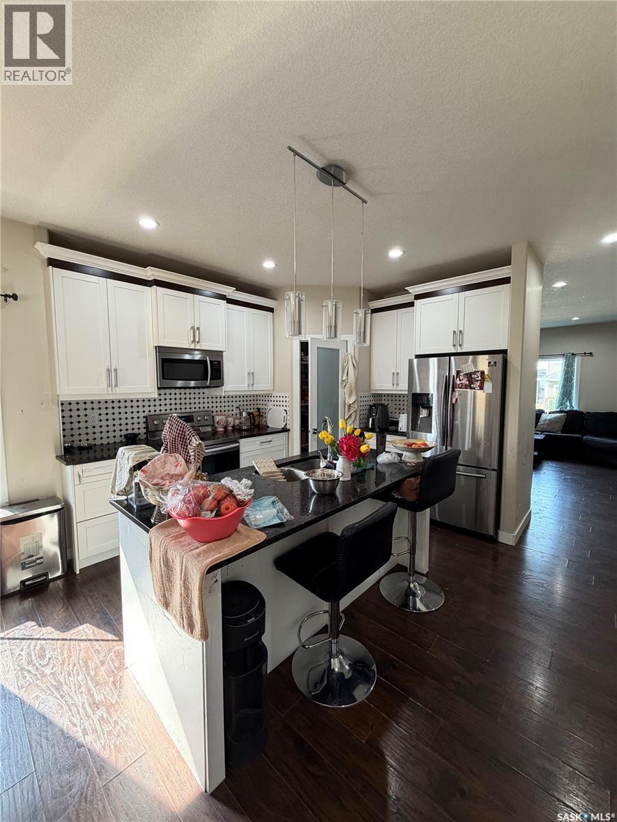 418 Ells Way, Saskatoon, SK - Outdoor With View