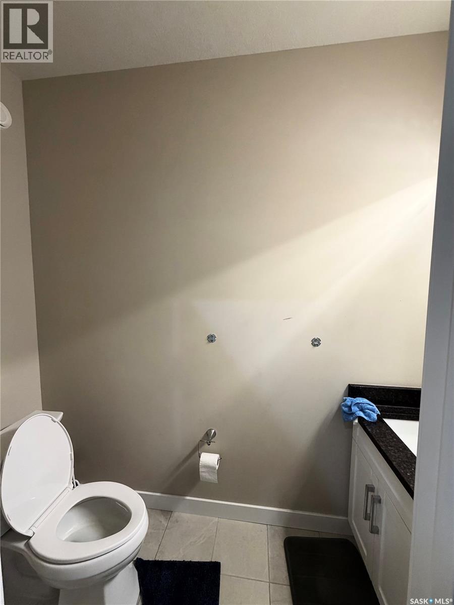 418 Ells Way, Saskatoon, SK - Indoor Photo Showing Bathroom