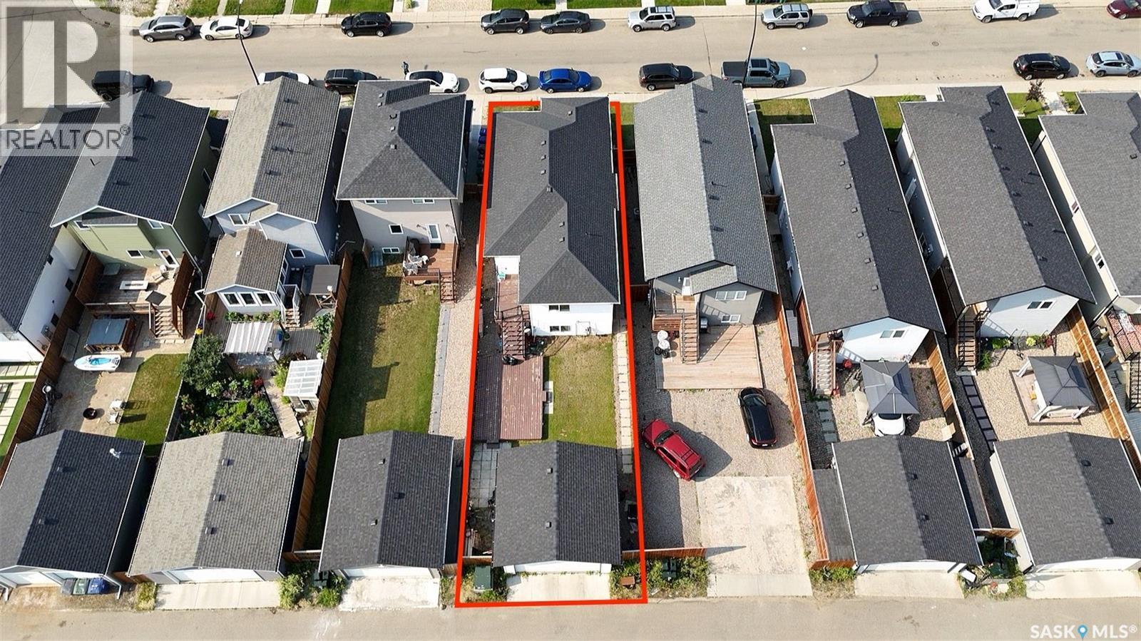 418 Ells Way, Saskatoon, SK -