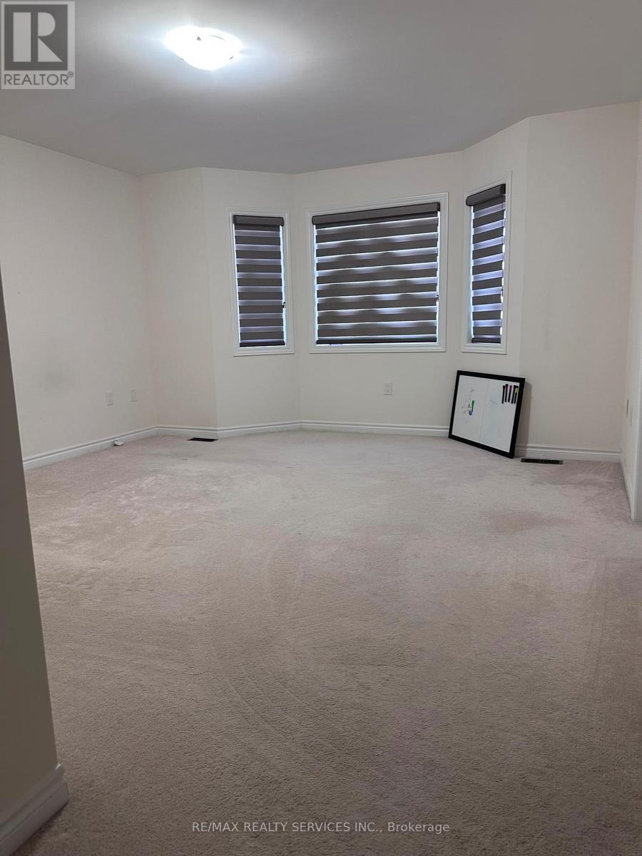 92 Folgate Crescent, Brampton, ON - Indoor Photo Showing Other Room