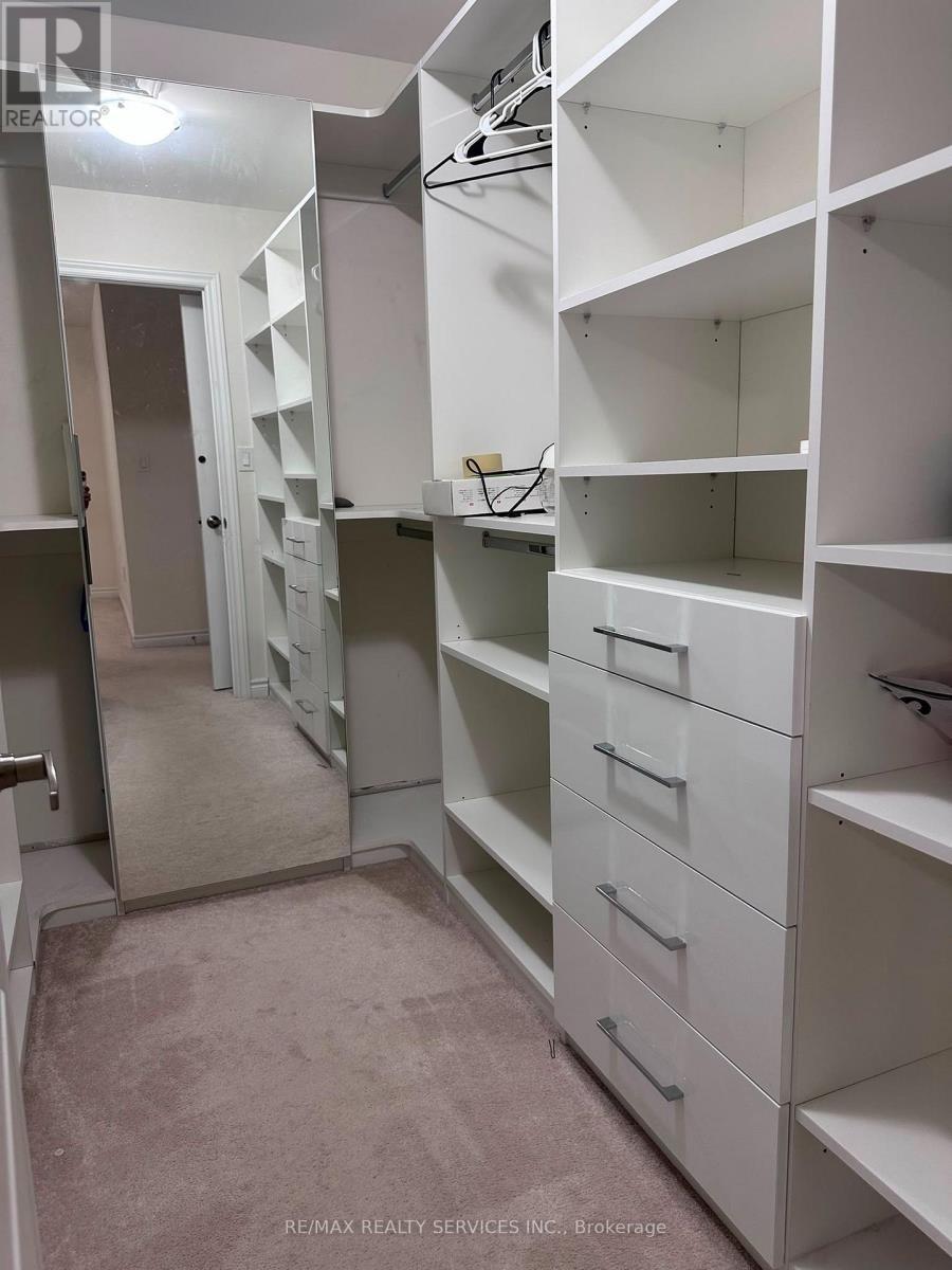92 Folgate Crescent, Brampton, ON - Indoor With Storage