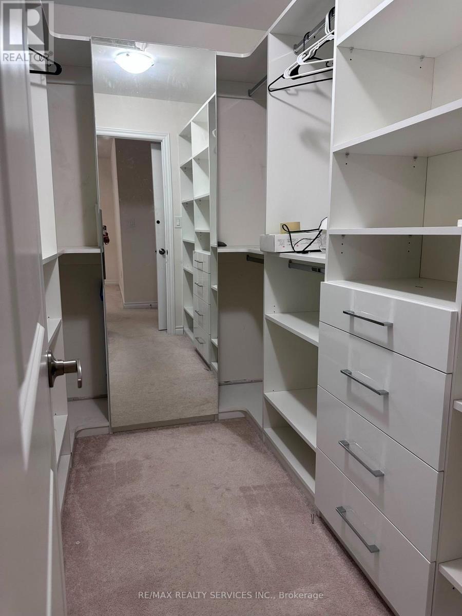 92 Folgate Crescent, Brampton, ON - Indoor With Storage