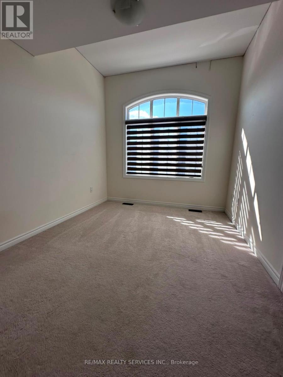 92 Folgate Crescent, Brampton, ON - Indoor Photo Showing Other Room