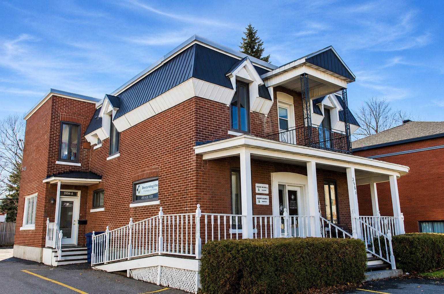 Front of Structure - A-3994 Boul. St-Martin O., Laval (Chomedey), QC - Outdoor With Facade