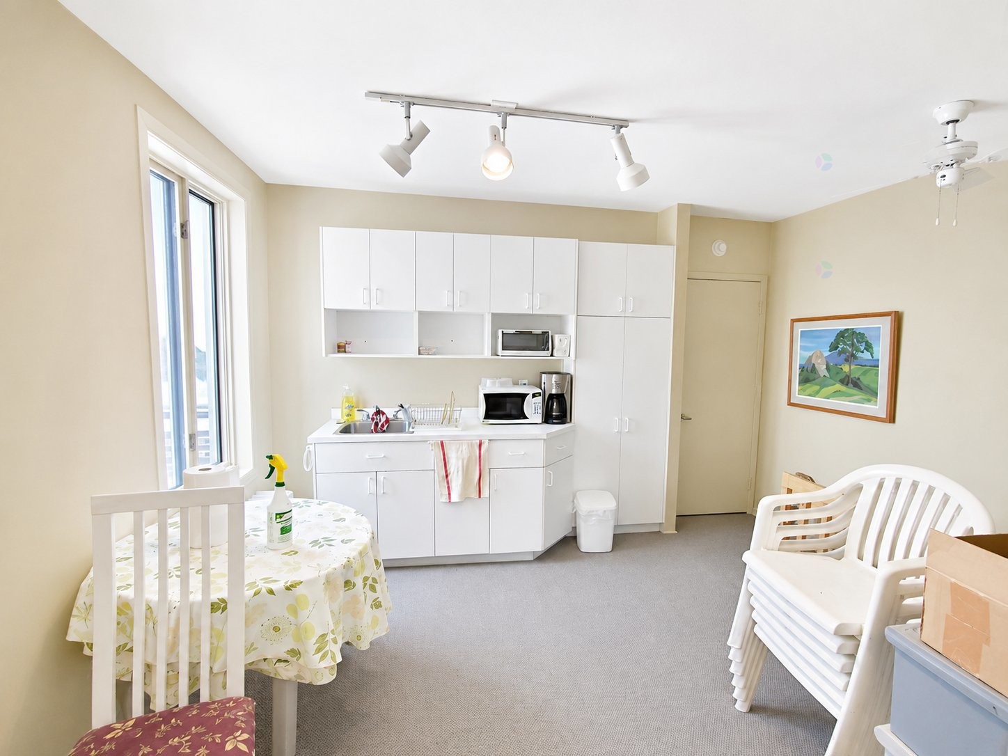 Kitchen - A-3994 Boul. St-Martin O., Laval (Chomedey), QC - Indoor
