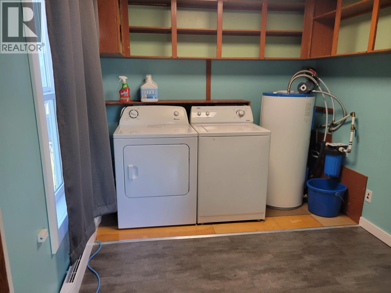 10443 Nithi Pit Road, Fraser Lake, BC - Indoor Photo Showing Laundry Room