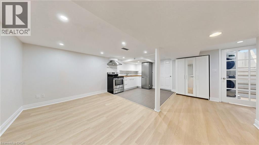 59 Longwood Road N, Hamilton, ON - Indoor