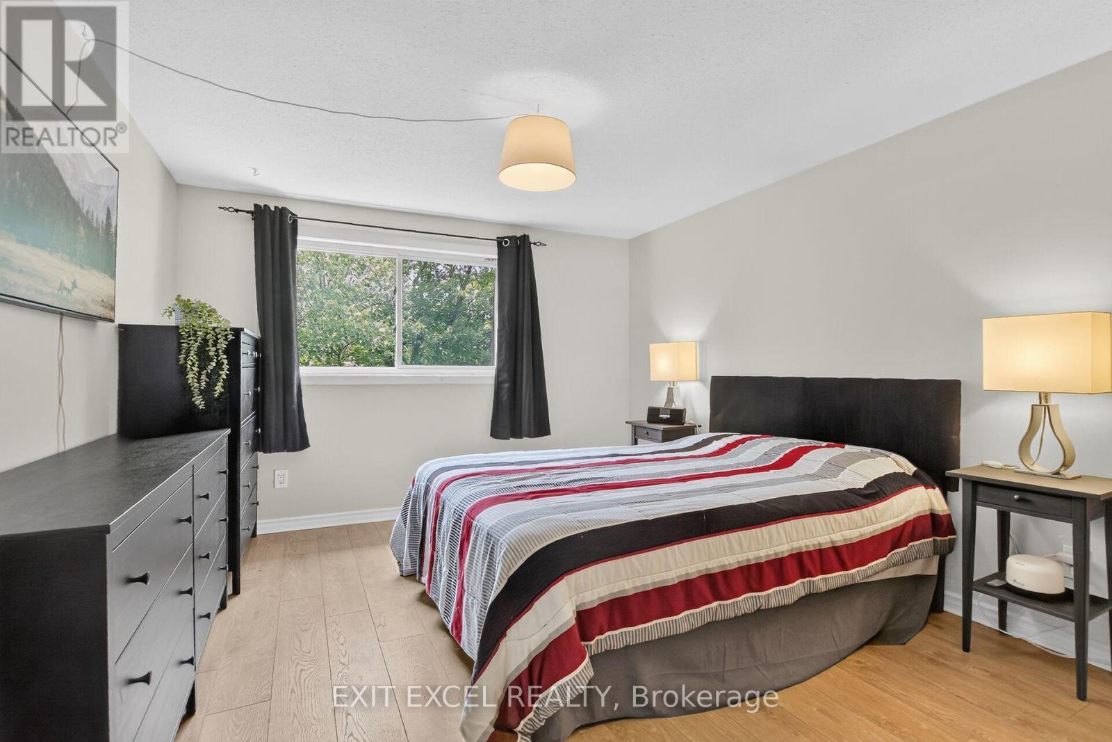 34A Forester Crescent, Ottawa, ON - Indoor Photo Showing Bedroom