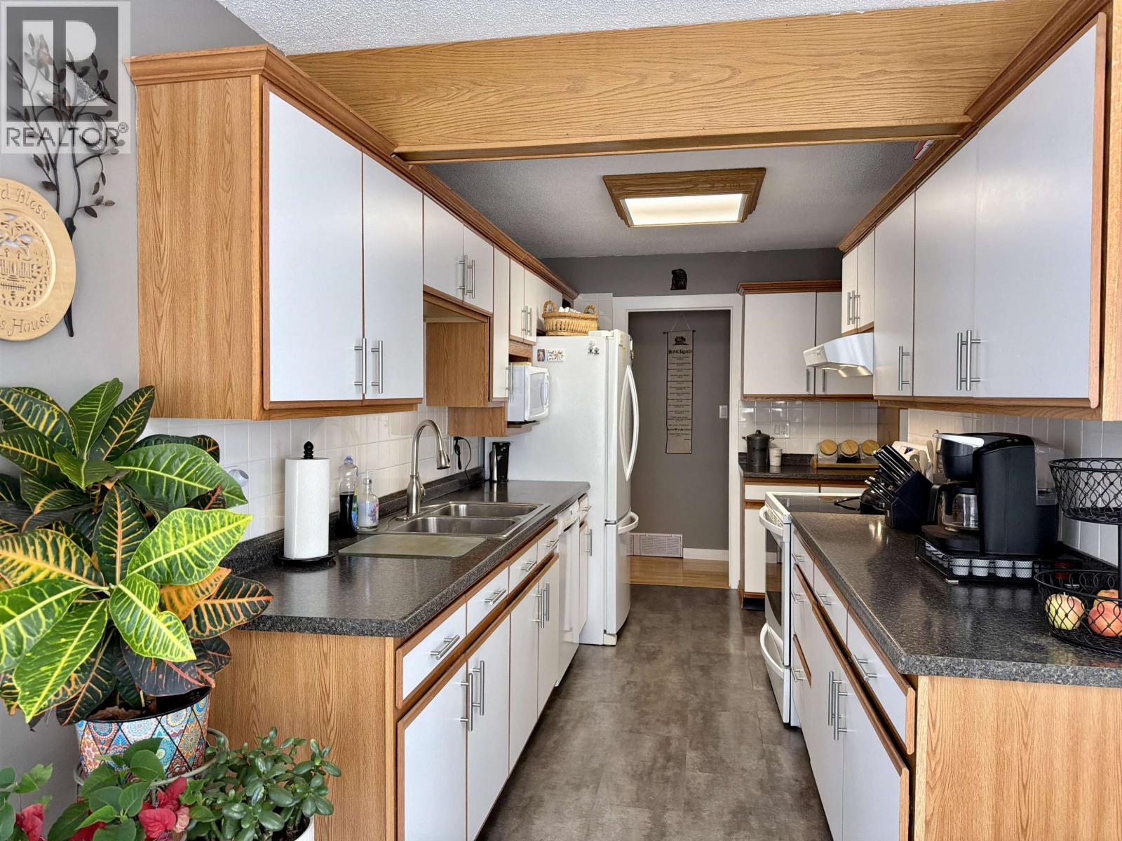13 Nadina Crescent, Fraser Lake, BC - Indoor Photo Showing Kitchen With Double Sink