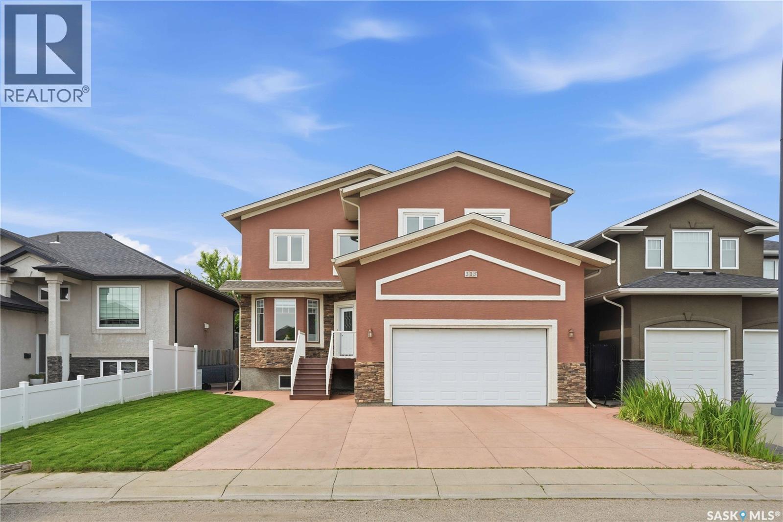 315 Waters Crescent, Saskatoon, SK - Outdoor With Facade