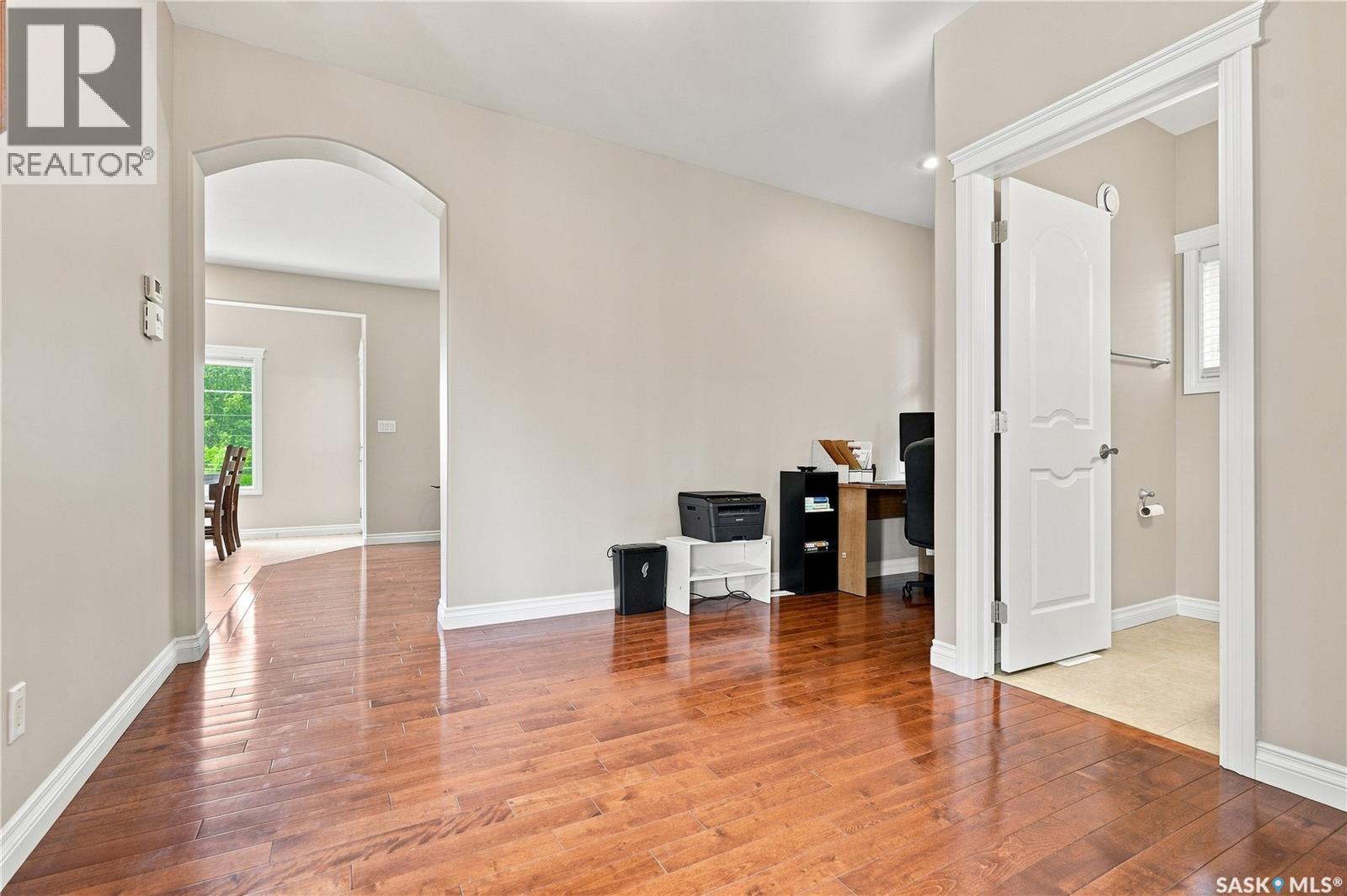 315 Waters Crescent, Saskatoon, SK - Indoor Photo Showing Other Room