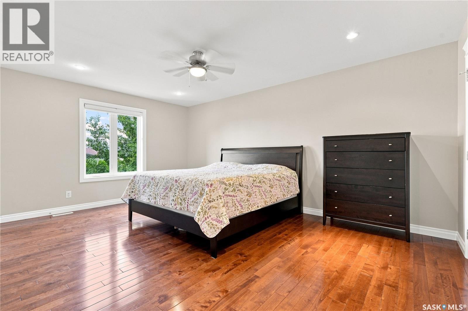 315 Waters Crescent, Saskatoon, SK - Indoor Photo Showing Bedroom
