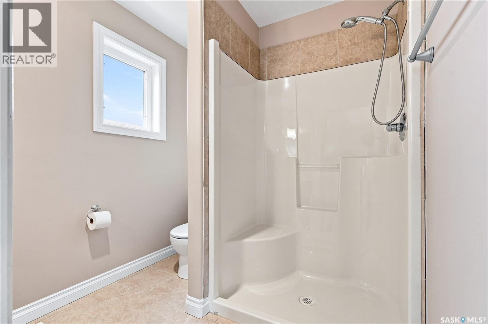 315 Waters Crescent, Saskatoon, SK - Indoor Photo Showing Bathroom