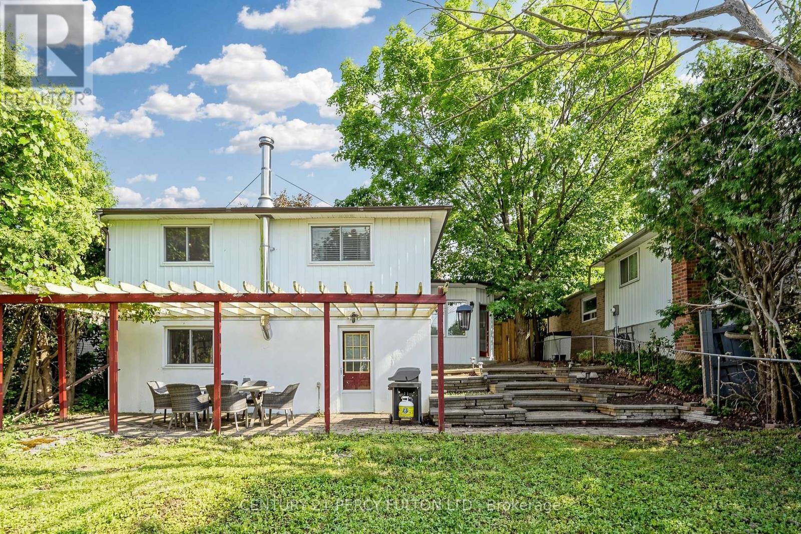 10 Devins Drive, Aurora, ON - Outdoor
