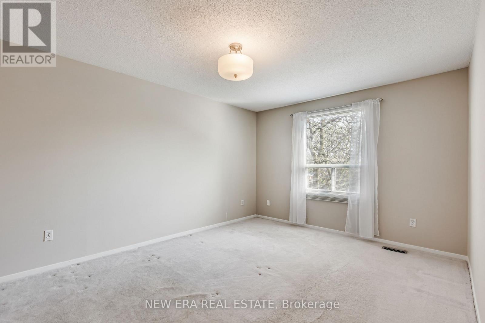 4059 Teakwood Drive, Mississauga, ON - Indoor Photo Showing Other Room