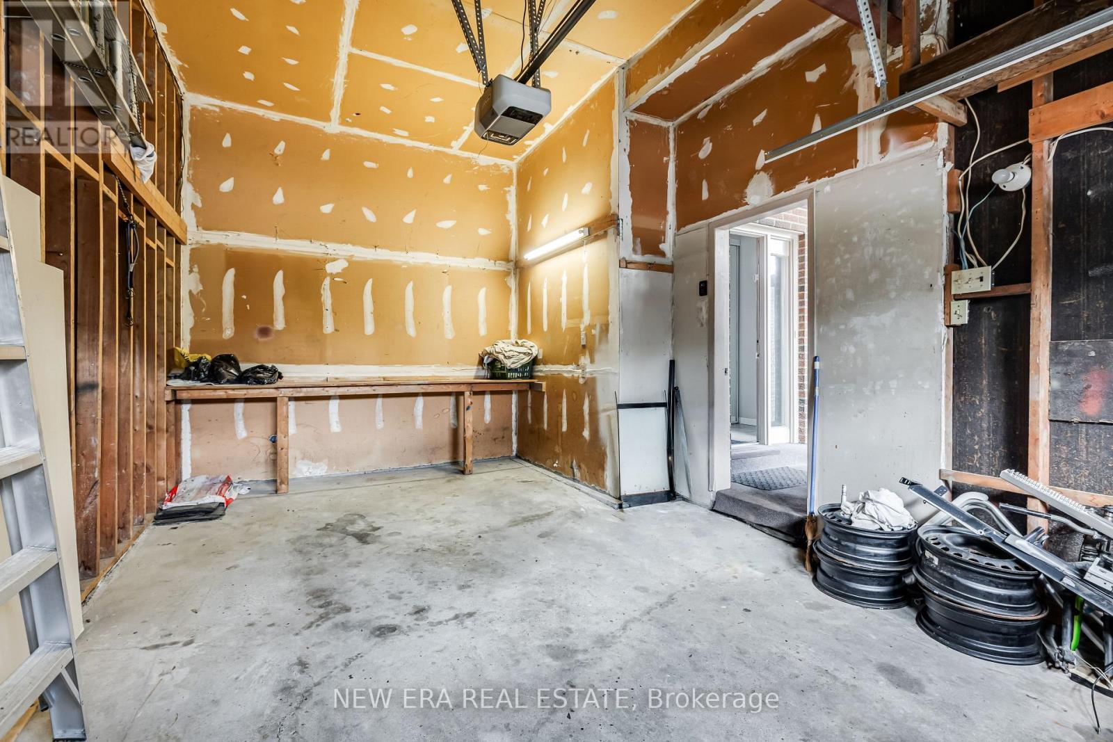 4059 Teakwood Drive, Mississauga, ON - Indoor