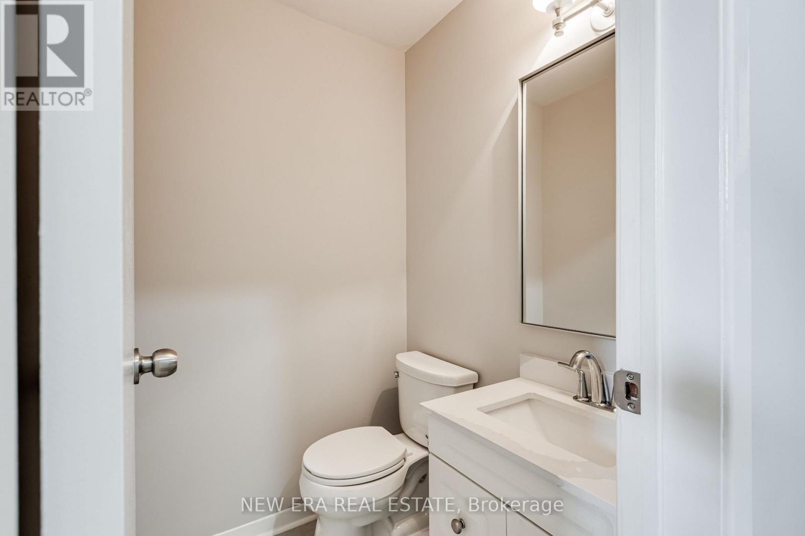4059 Teakwood Drive, Mississauga, ON - Indoor Photo Showing Bathroom