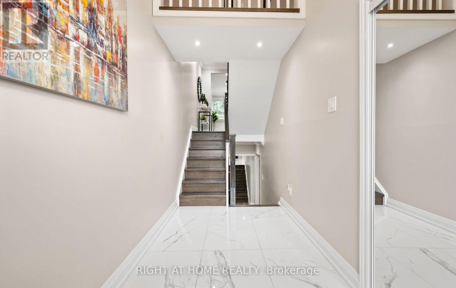 5491 Schueller Crescent, Burlington, ON - Indoor Photo Showing Other Room