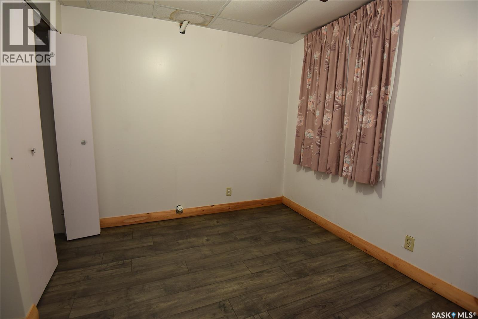 413 Maple Road E, Nipawin, SK - Indoor Photo Showing Other Room