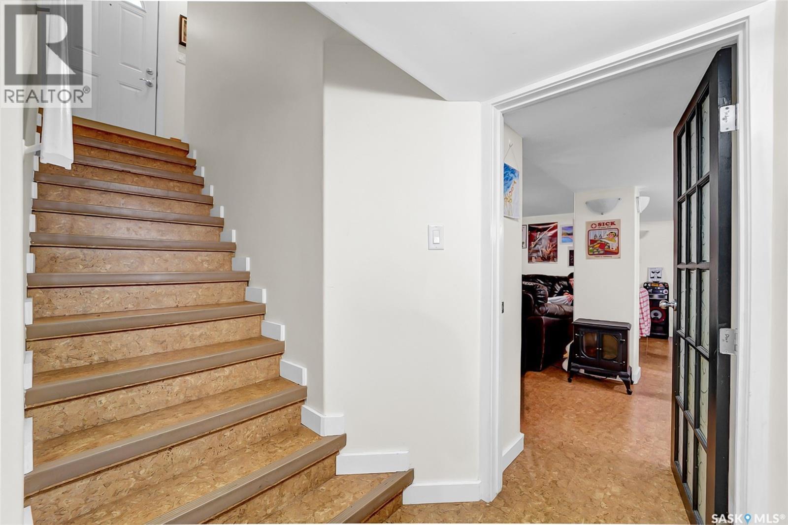 13 Carleton Drive, Saskatoon, SK - Indoor Photo Showing Other Room