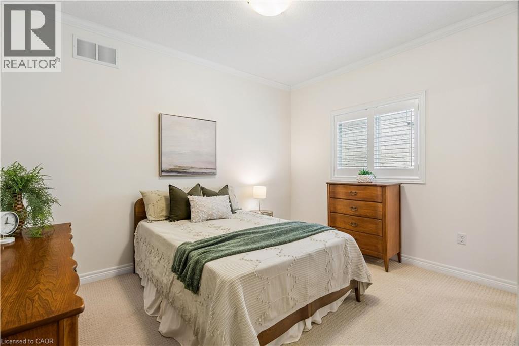 19 Simmonds Drive Unit# 8, Guelph, ON - Indoor Photo Showing Bedroom