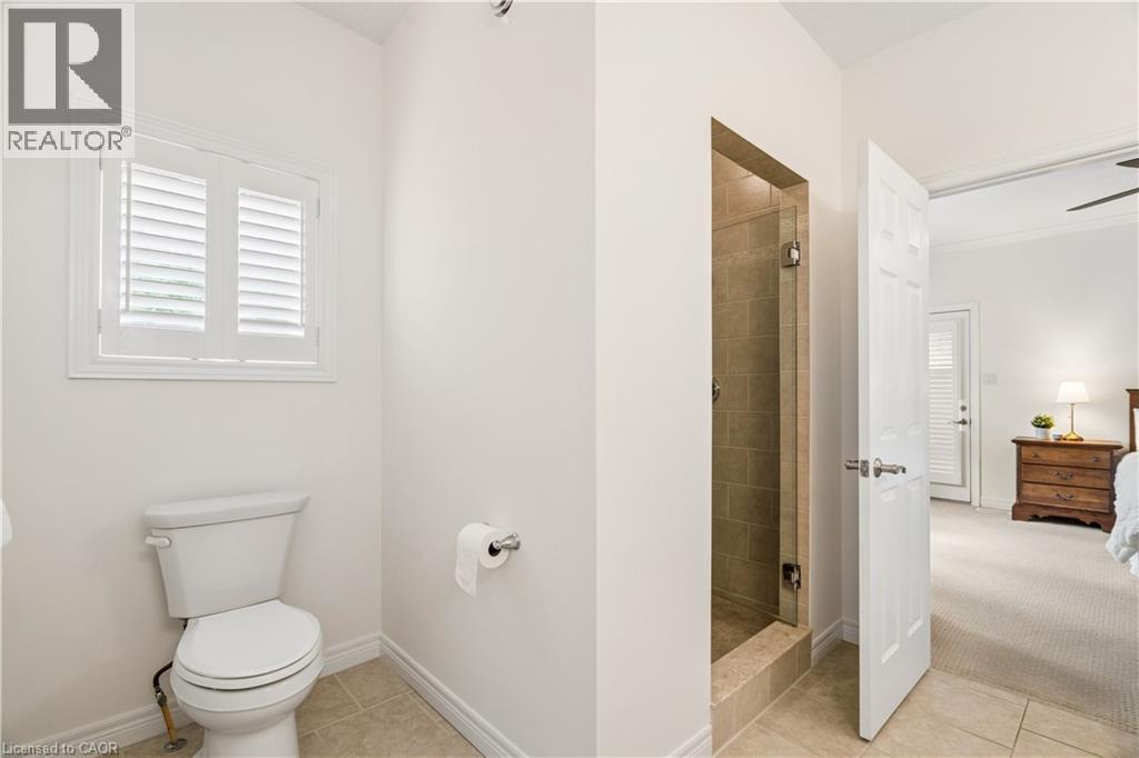 19 Simmonds Drive Unit# 8, Guelph, ON - Indoor Photo Showing Bathroom