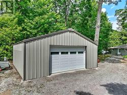 Garage - 