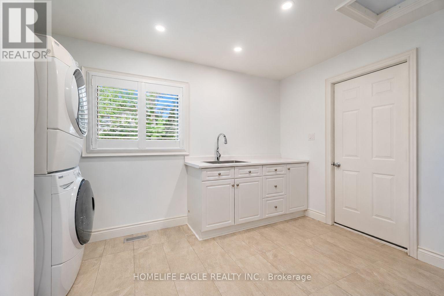 5803 3Rd Line, New Tecumseth, ON - Indoor Photo Showing Laundry Room