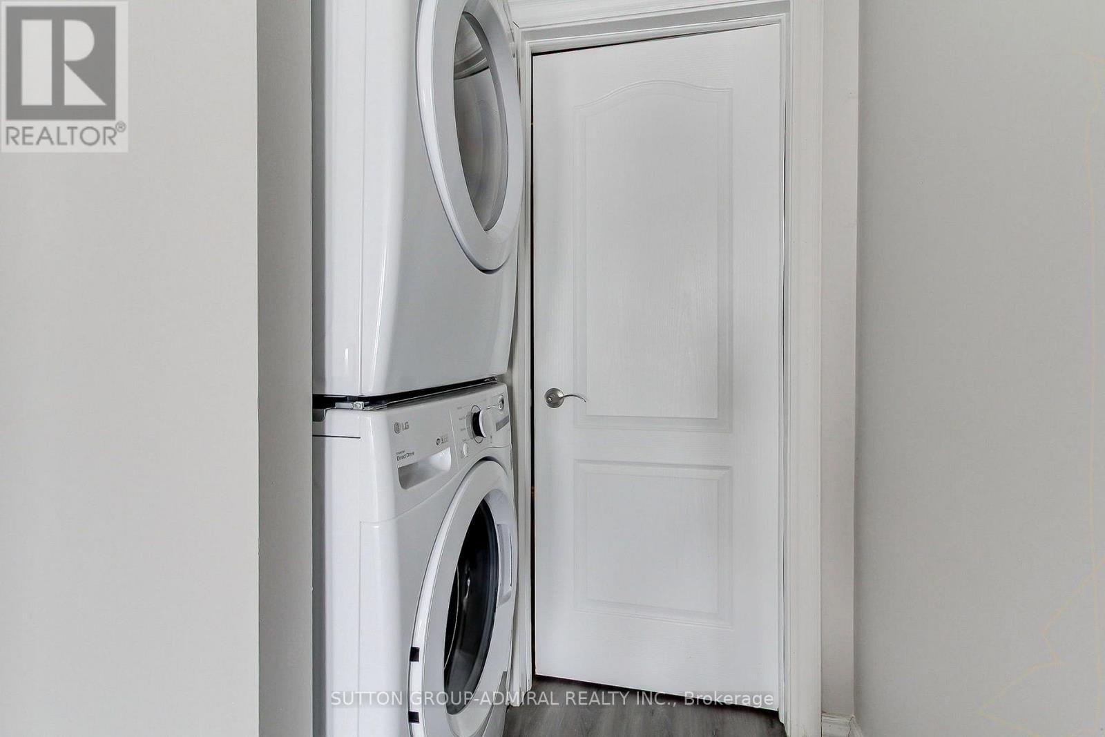 7205 19Th Side Road, King, ON - Indoor Photo Showing Laundry Room