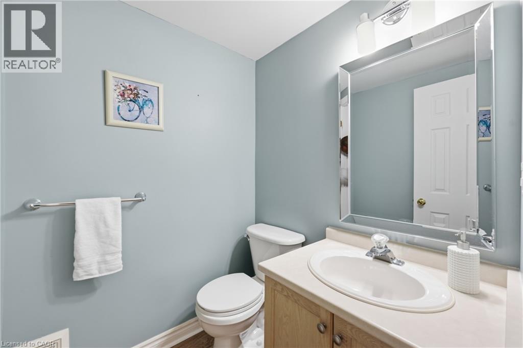 10 Davidson Boulevard Unit# 24, Dundas, ON - Indoor Photo Showing Bathroom
