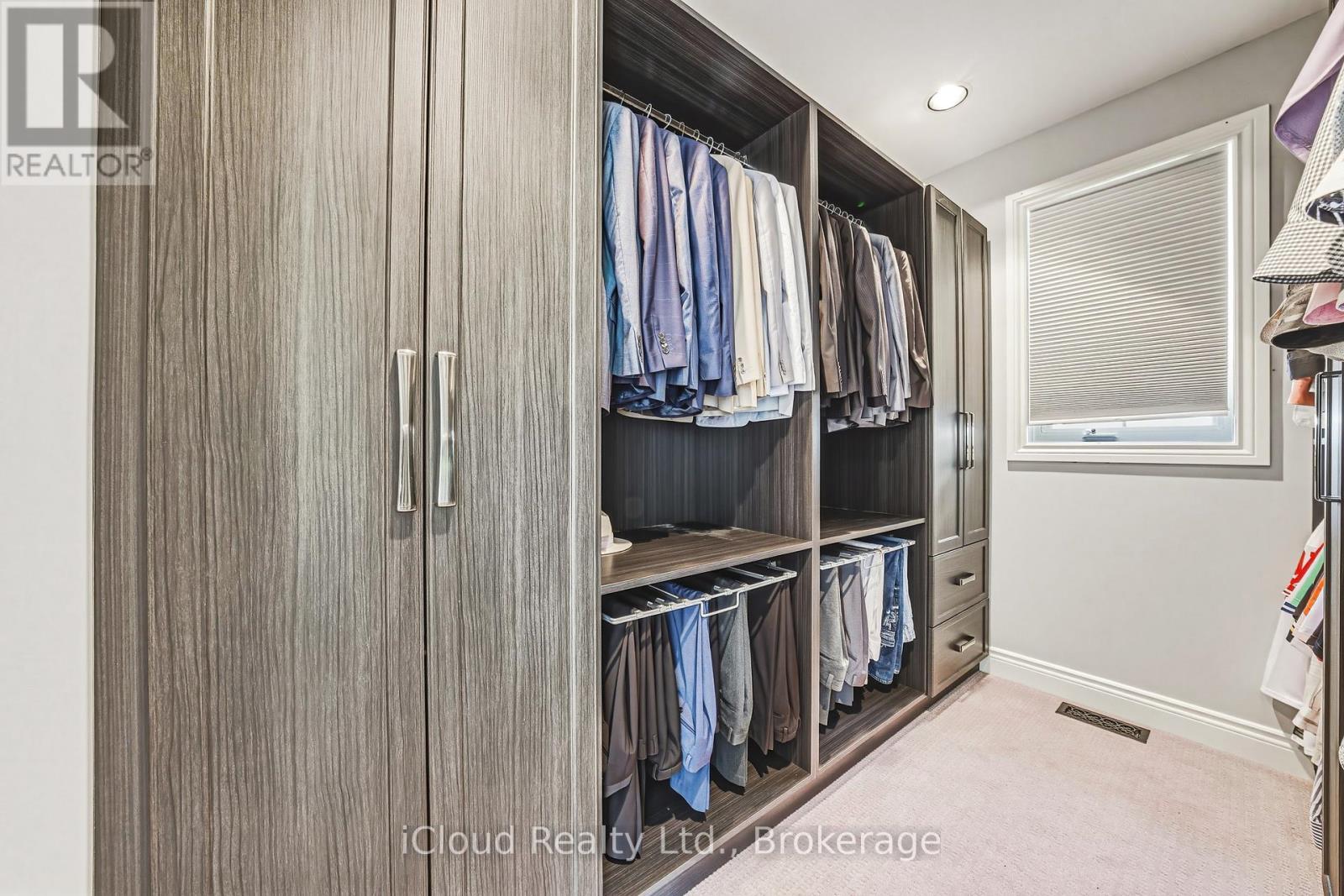 845 Hidden Valley Road, Kitchener, ON - Indoor With Storage