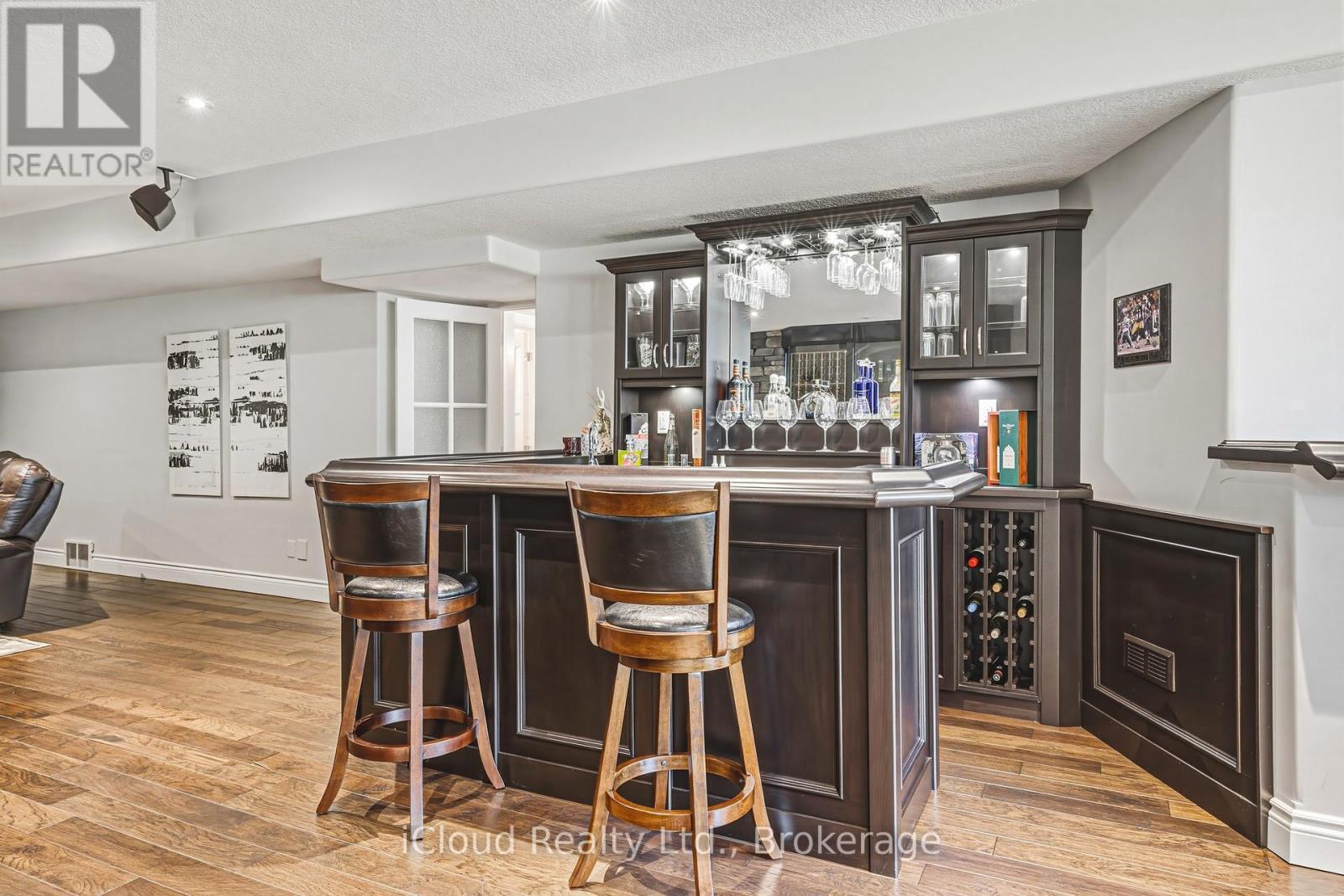 845 Hidden Valley Road, Kitchener, ON - Indoor