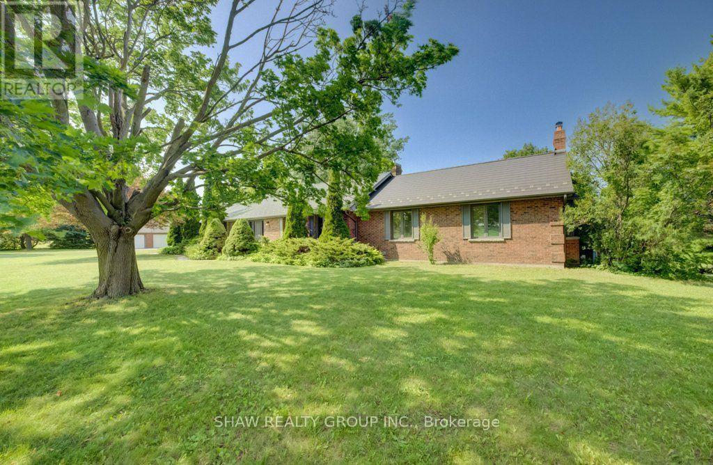 3335 Lobsinger Line, Wellesley, ON - Outdoor