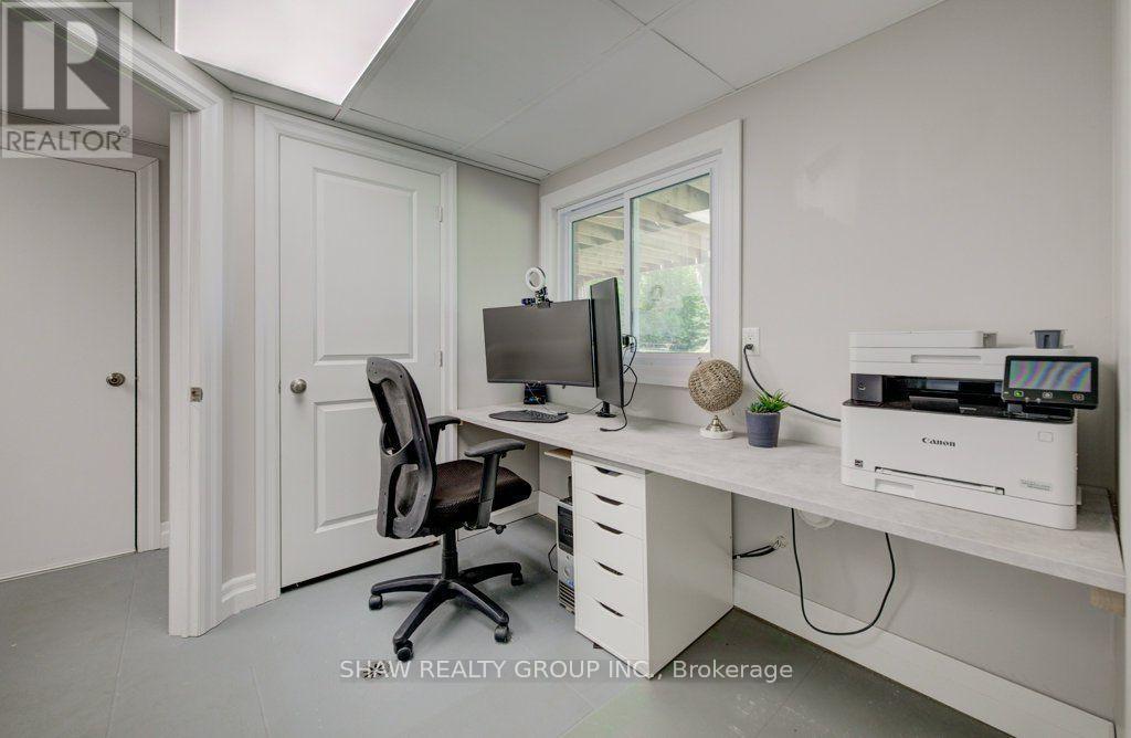 3335 Lobsinger Line, Wellesley, ON - Indoor Photo Showing Office