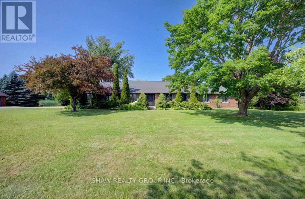 3335 Lobsinger Line, Wellesley, ON - Outdoor