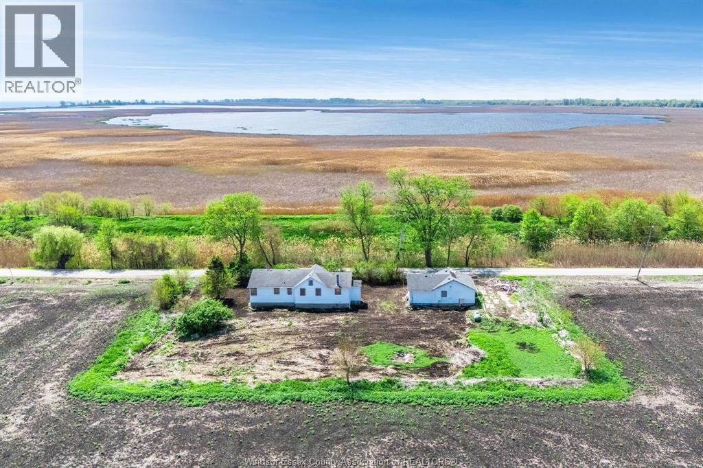 1833 Mersea Rd E, Leamington, ON - Outdoor With View