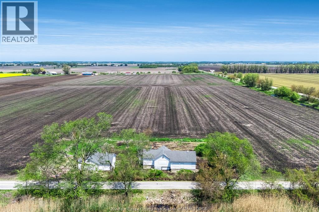 1833 Mersea Rd E, Leamington, ON - Outdoor With View