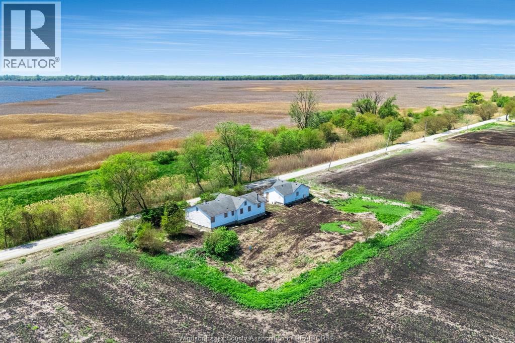 1833 Mersea Rd E, Leamington, ON - Outdoor With View