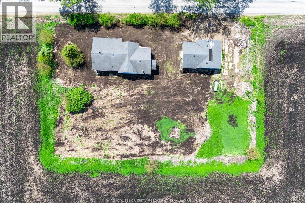 1833 Mersea Rd E, Leamington, ON - Outdoor