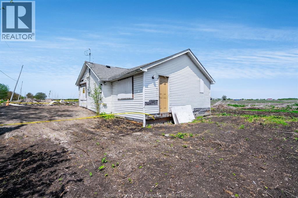 1833 Mersea Rd E, Leamington, ON - Outdoor