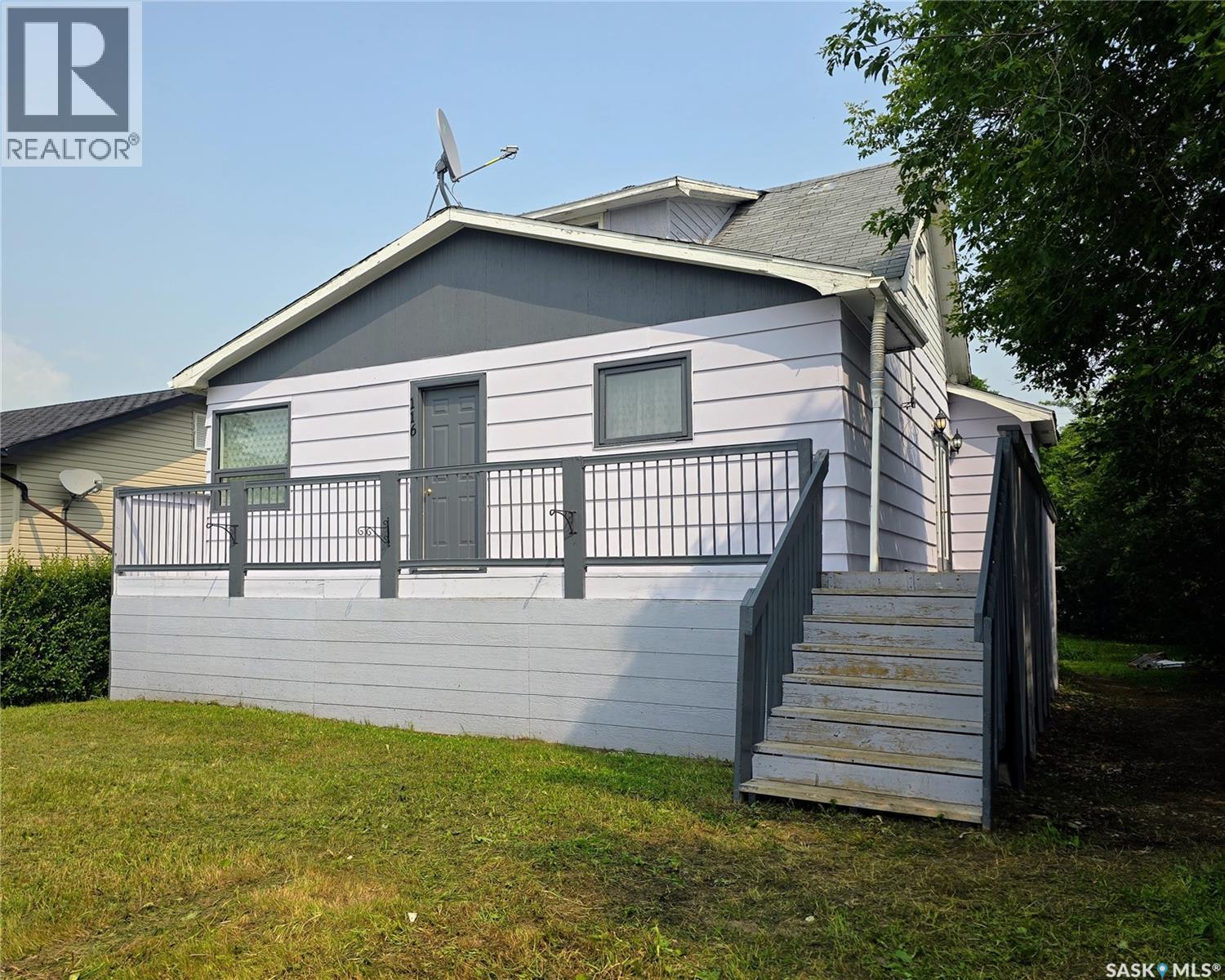 116 2Nd Avenue, Meacham, SK - Outdoor