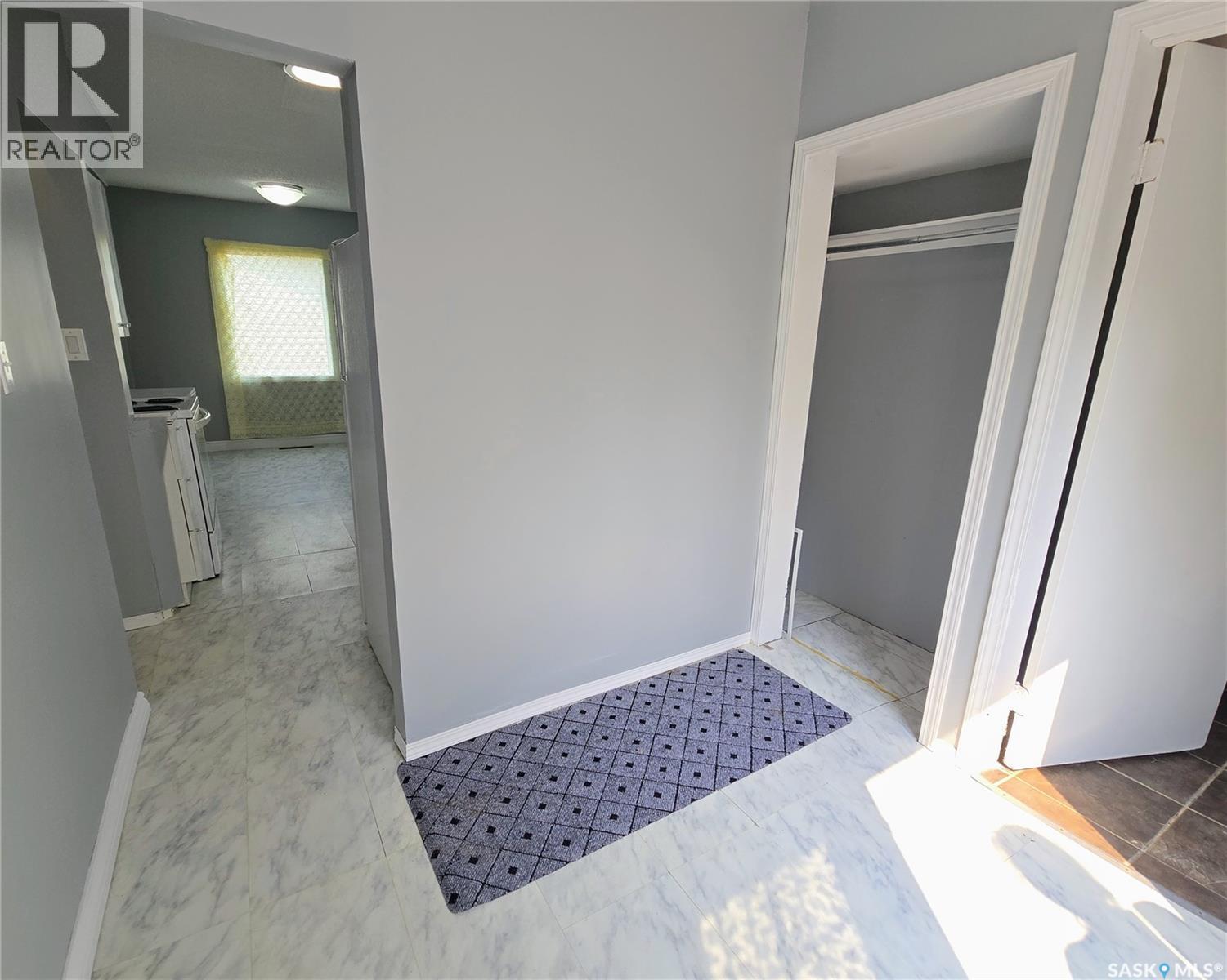 116 2Nd Avenue, Meacham, SK - Indoor