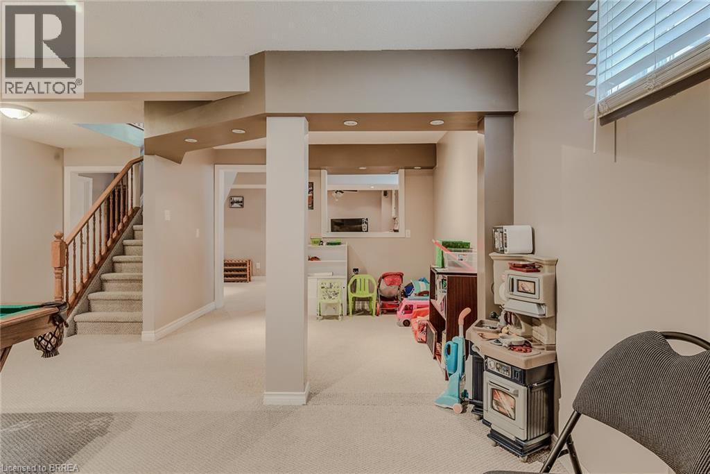 45 Olivetree Road, Brantford, ON - Indoor
