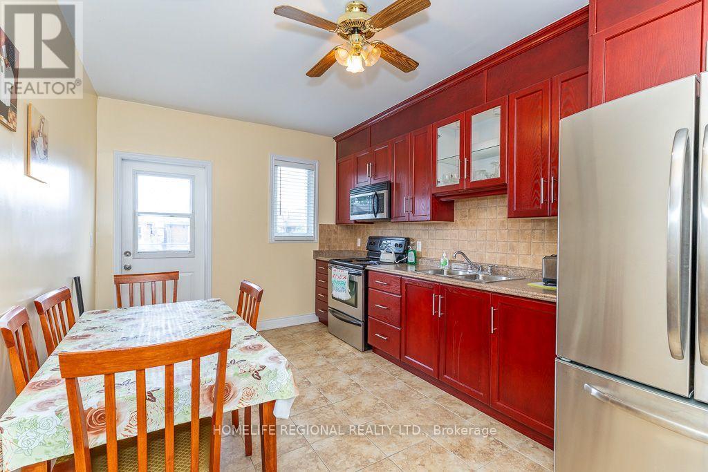 110 Grace Street, Toronto, ON - Indoor