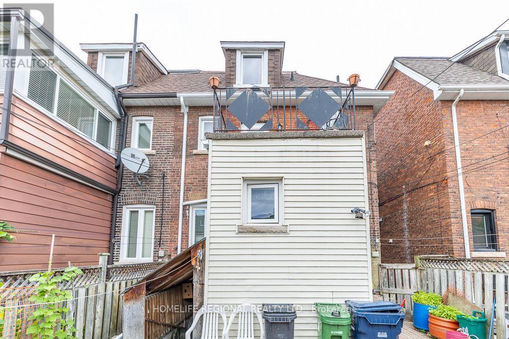 110 Grace Street, Toronto, ON - Outdoor With Exterior